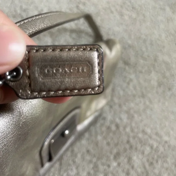 Coach mini purse - Picture 3 of 5